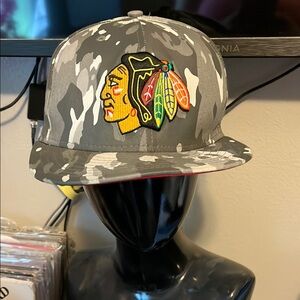 New Era Chicago Blackhawks Hat Size 7 1/8camo 59fifty fitted cap